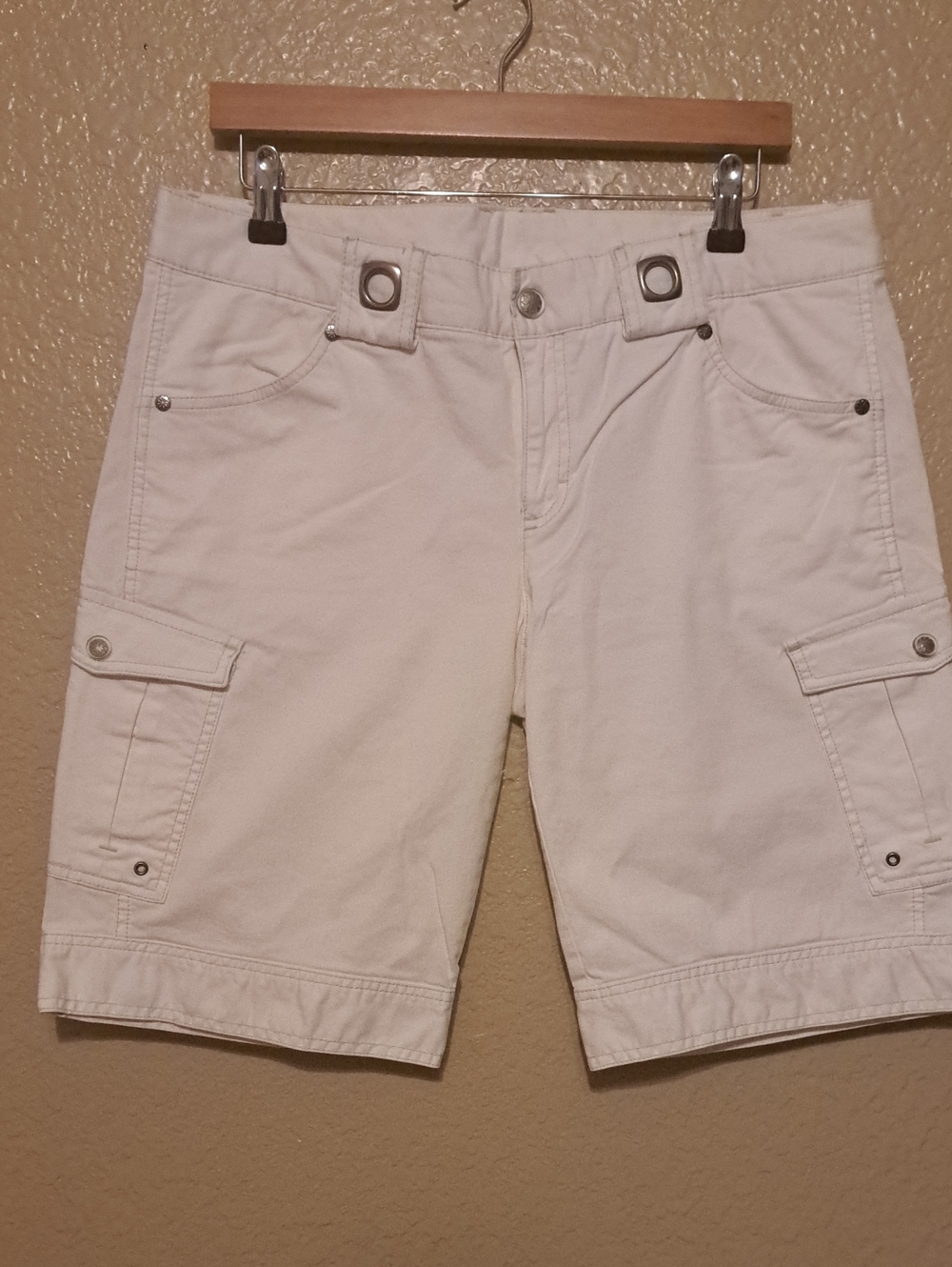 Athleta Cream Cargo Shorts